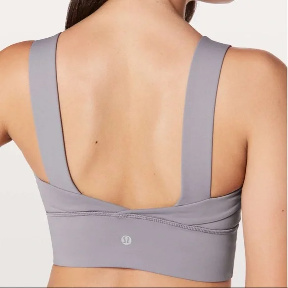 ✨Lululemon Wild Twist Bra
Dusty Dawn 4 - Picture 2 of 7